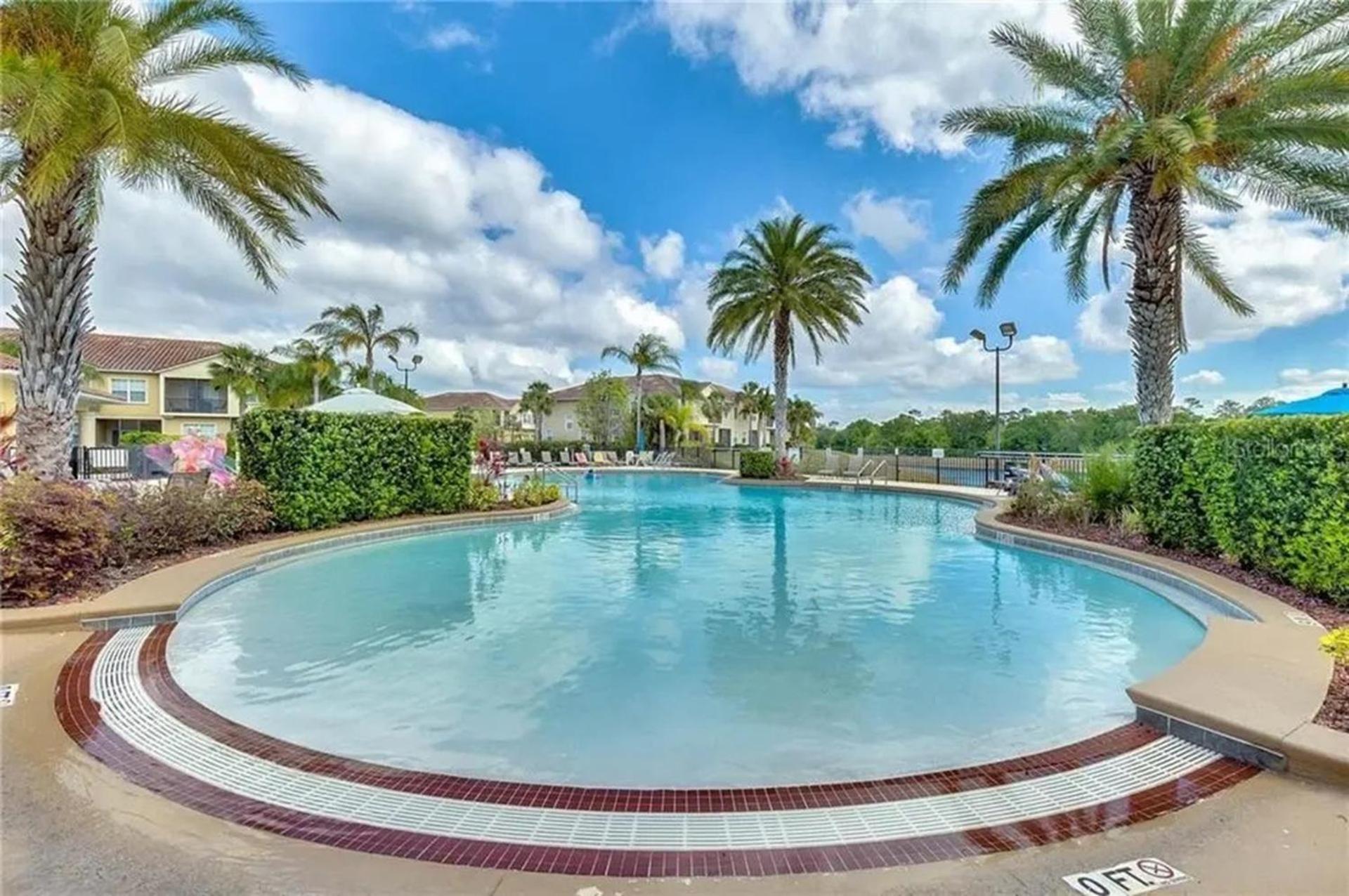 Quiet W/ Balcony ~ 2 Miles To World! Casa de férias Orlando